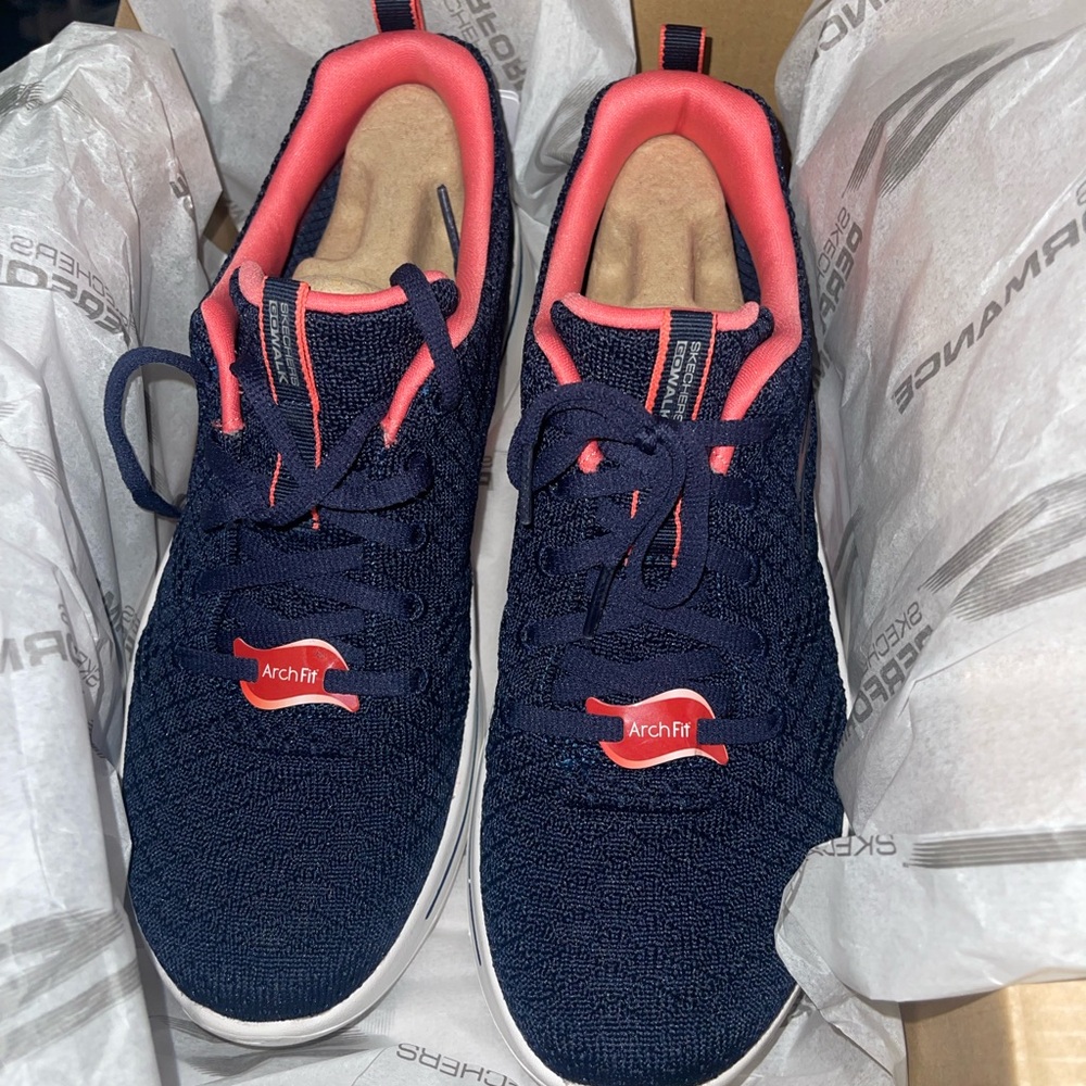 Skechers Go Walk Tennis Shoes - image 4